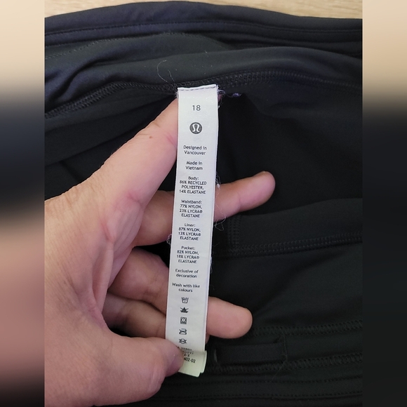 Lululemon Pace Rival Skirt Black Size 18 EUC - Picture 7 of 9